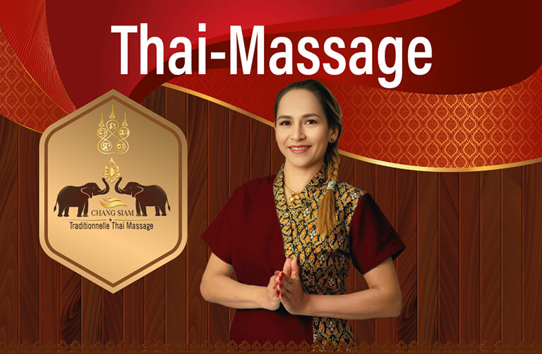 Helle, freundliche Praxis von Chang-Siam in Spalt mit Massageliege und warmen Farben.